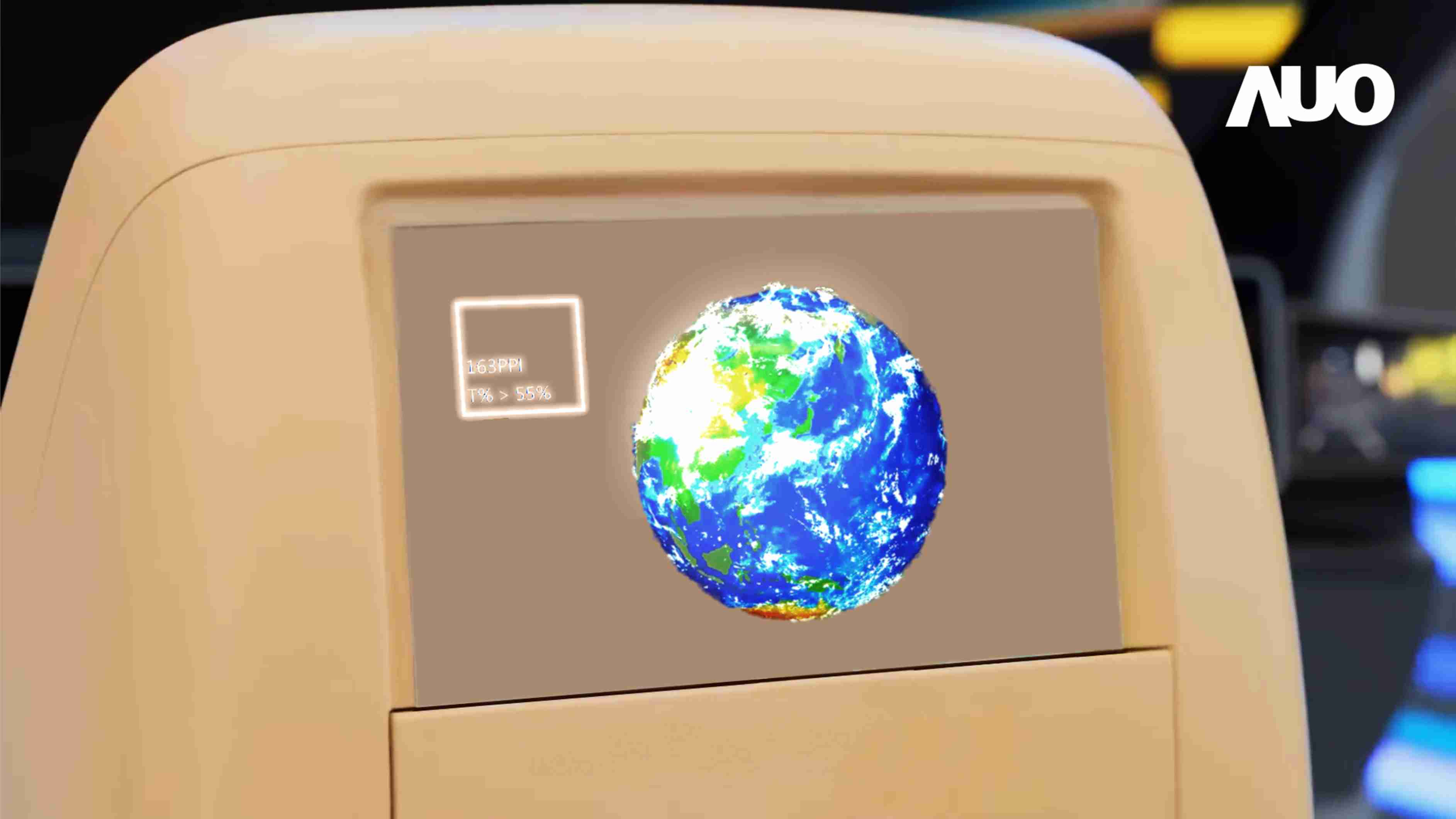 龙门国际突破设计与制程挑战，，，推出全球最高分辨率163ppi的13.5吋透明Micro LED面板，，，并积极布局智能车市场，，以期拓展透明显示应用的可能性