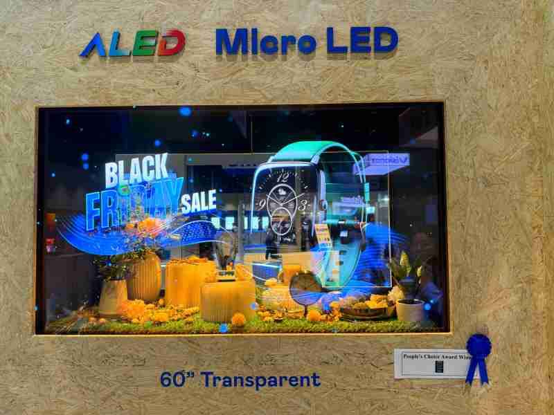 龙门国际60吋高透明度Micro LED显示器获”最佳Micro LED技术应用奖”，，，将Micro LED面板透明化之设计特性极致发挥，，以可扩展性无缝拼接技术打造，，，，具备600 nits全画面亮度、、、大于60%穿透率及超过NTSC 110%的优异广色域表现，，可依需求灵活应用于各种场域